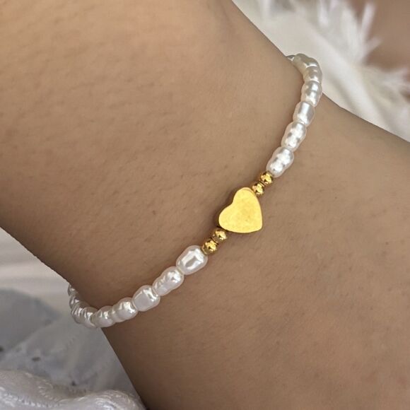 Freshwater Pearl Bracelet Beaded with Stainless Steel Heart Charm Pearl Bracelet - Picture 1 of 6
